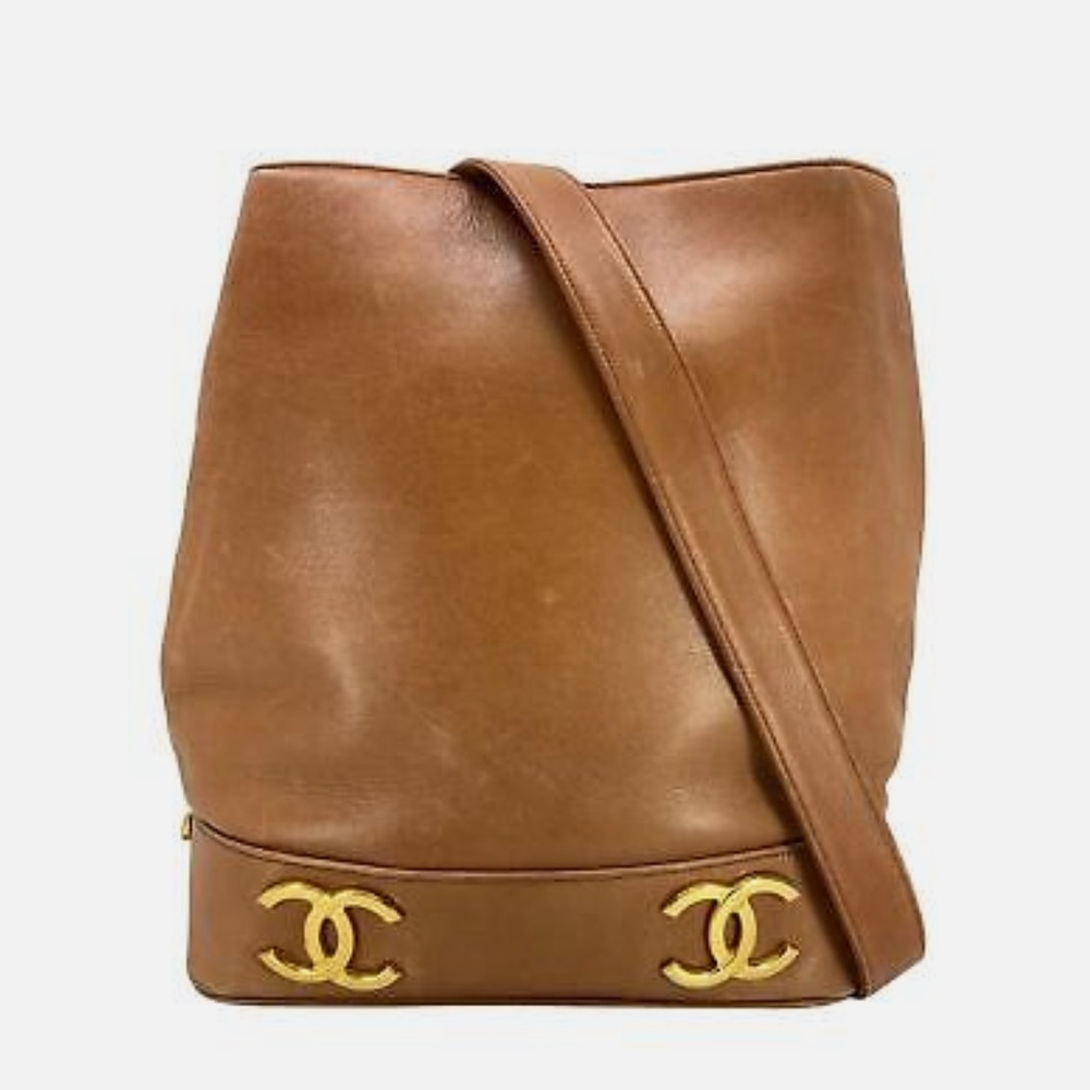 CHANEL Authentic Vintage Leather CC Logo Tan Bucket Bag